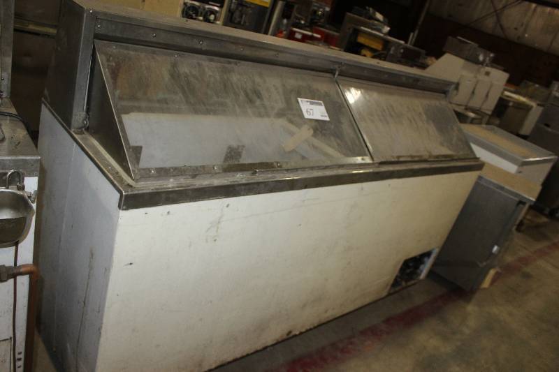 lot 67 image: Commercial Stainless Steel Ice Cream Serving Counter