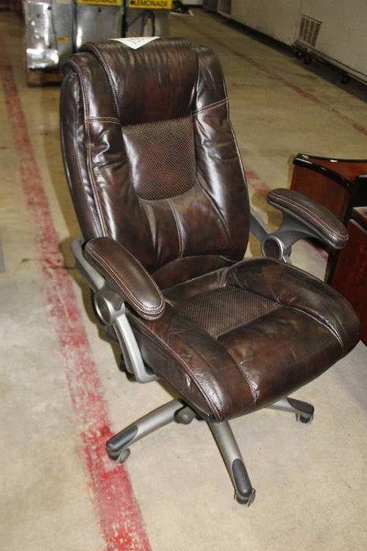 lot 155 image: Leather Rolling Office Chair