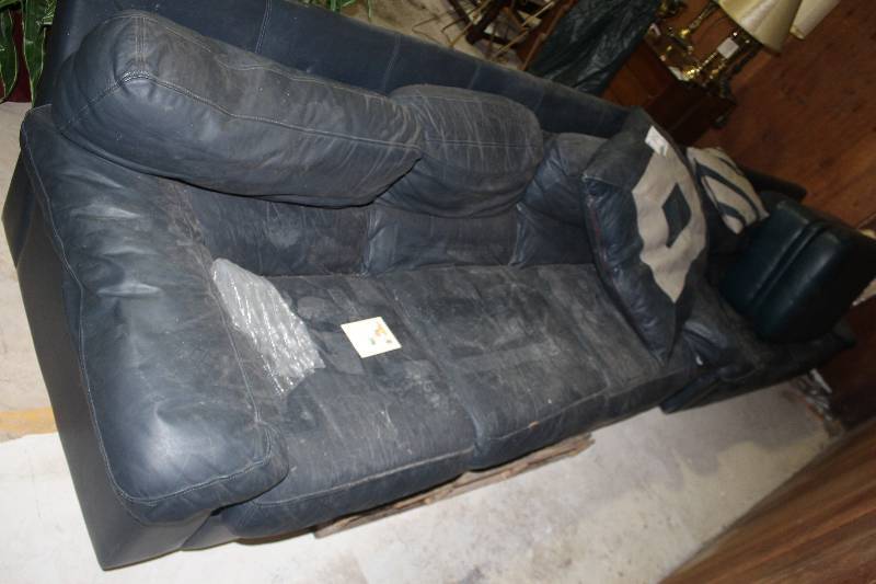 lot 193 image: Couch, Love Seat, Ottoman