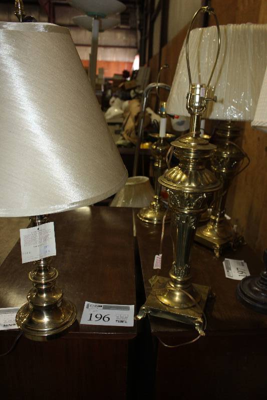 lot 196 image: Lot of (2) Table Lamps