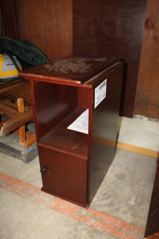 lot 201 image: 1-Door 1-Shelf Wood Cabinet