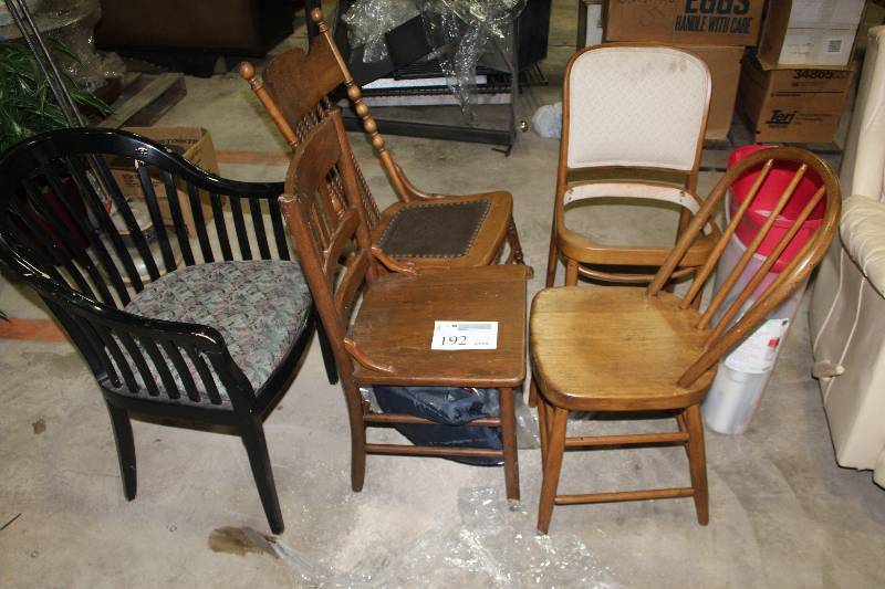 lot 192 image: Lot of (5) Misc Chairs
