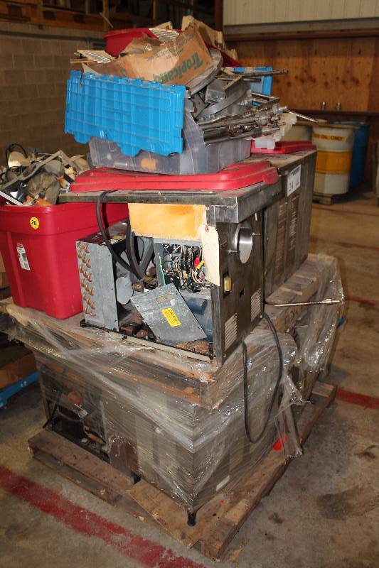 lot 24 image: Pallet Lot of Commercial Appliance Parts