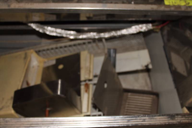 lot 88 image: Hussmann Commercial Stainless Steel Glass Serving Table