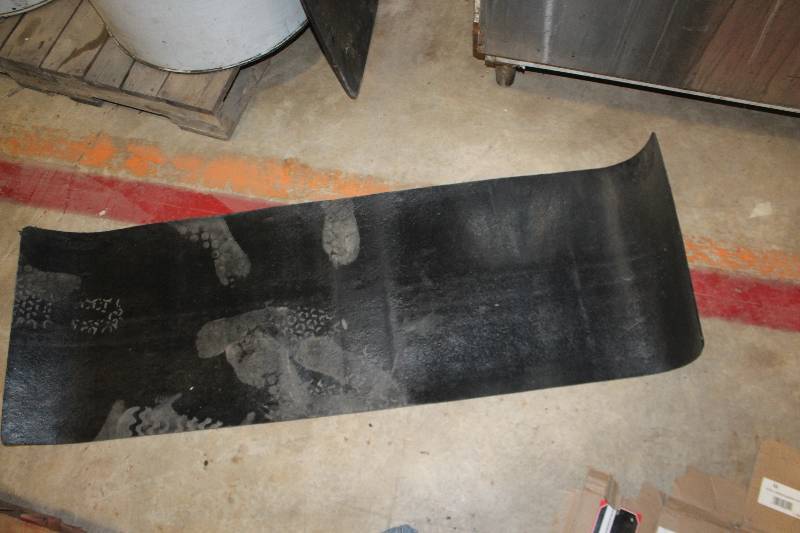 lot 228 image: Chevrolet ColoradoSierra TrailFX Medium Mat