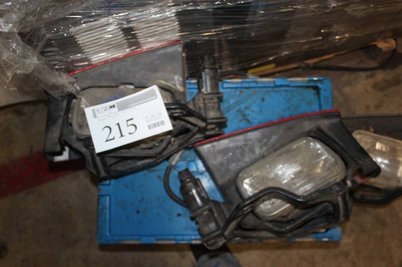 lot 215 image: Buick Regata Headlights