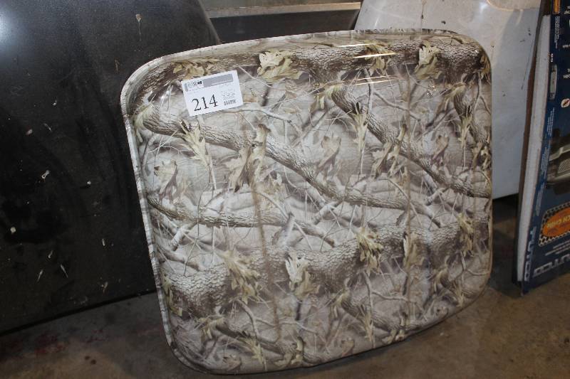 lot 214 image: ATV Hood