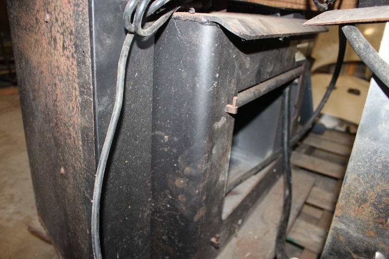 lot 219 image: Arrow Heatilator Factory Built Fireplace Insert