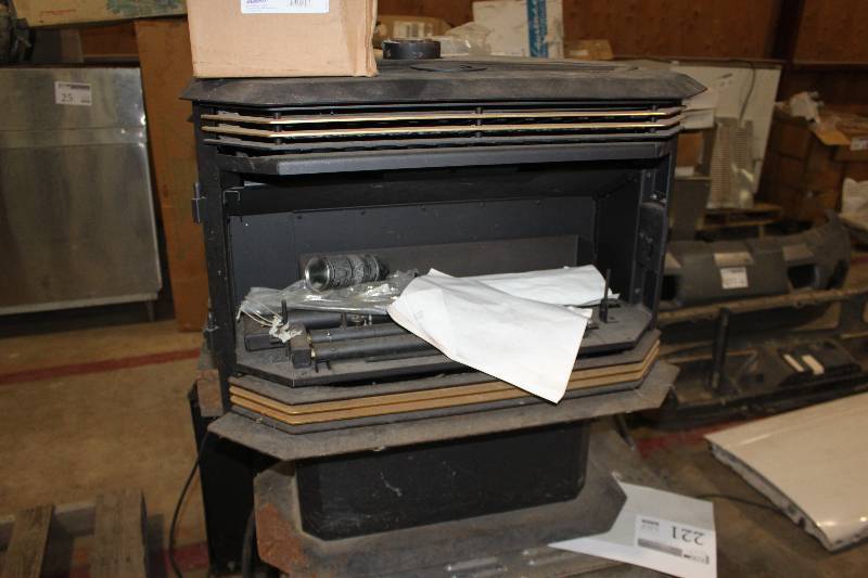 lot 217 image: Fireplace