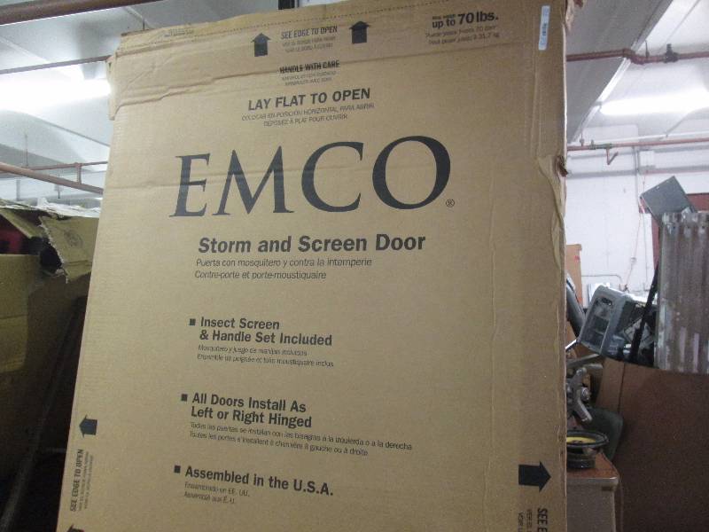 lot 88 image: Emco 36 in. x 80 in. 300 Series Whi...