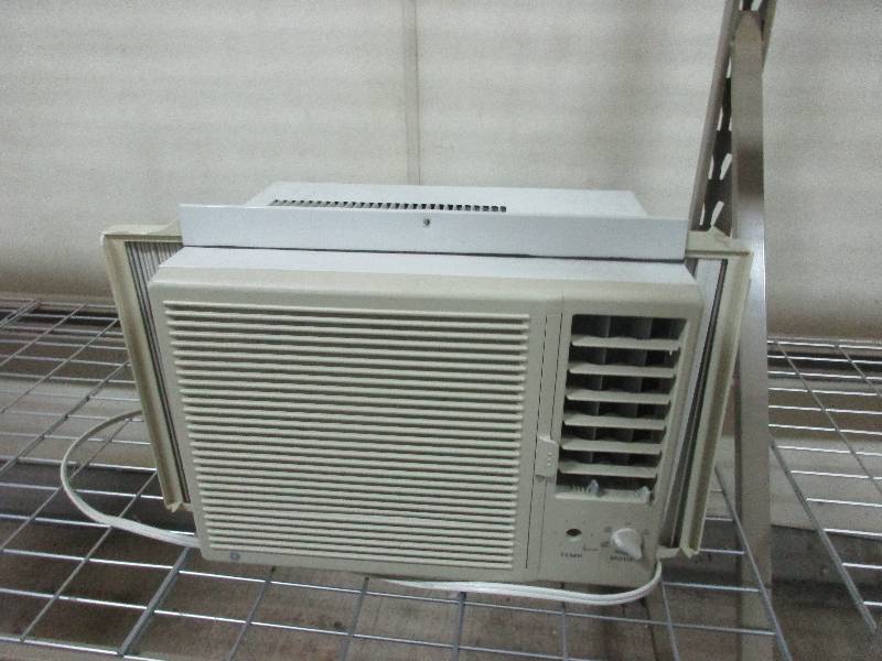 Window AC unit