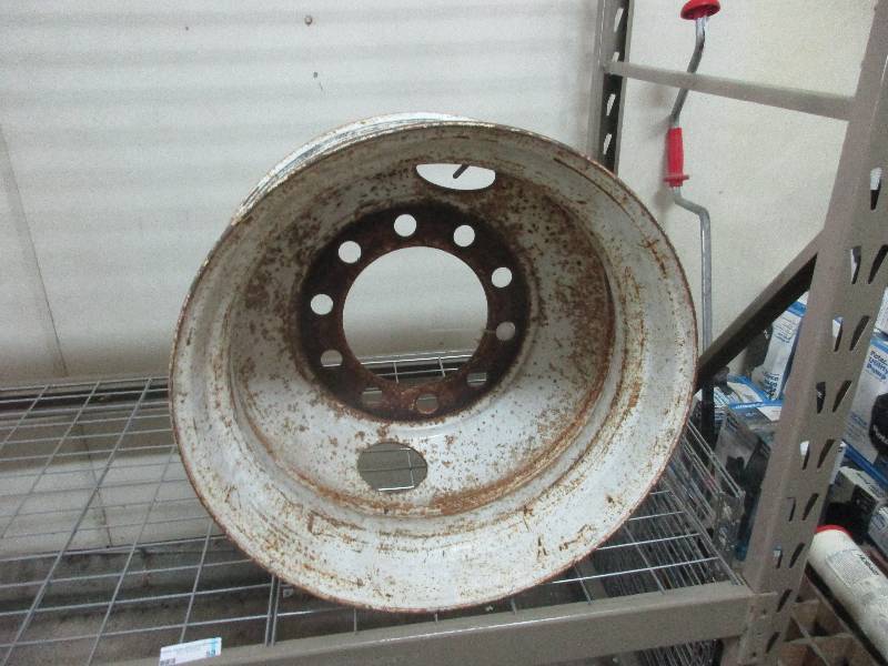 Truck rim
