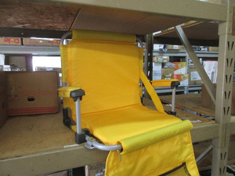 Stadium chair