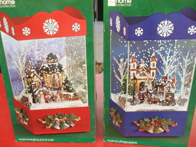 LIGHT UP MUSICAL HOLIDAY SCENES