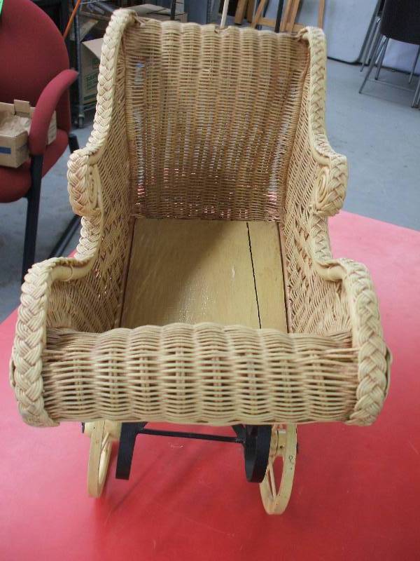 WICKER DOLL BUGGY