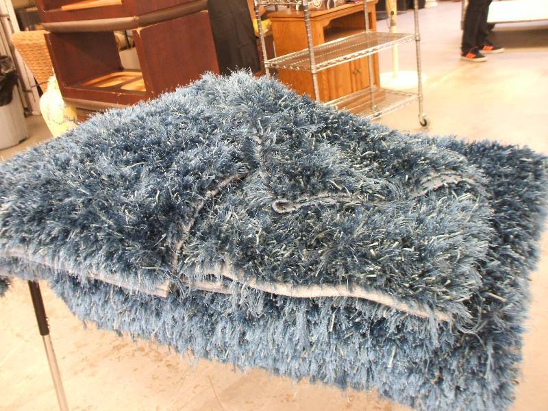 TEAL SHAG THROW RUGS