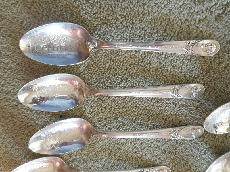 Vintage Rogers IS Presidental Spoon Set