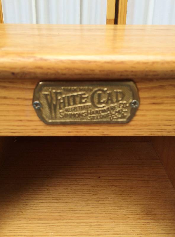 lot 49 image: Vintage Oak White Clad Ice Box End Table Night Stand Antique Style Furniture Living Room Kitchen - Exact One Selling On Ebay Used $300 - Needs Cleaning On Top