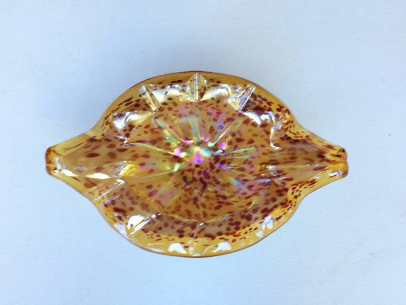 lot 63 image: Beautiful Vintage 12 Diameter Iridescent Amber Tortoise Print Art Glass Pedestal Bowl - Excellent Condition