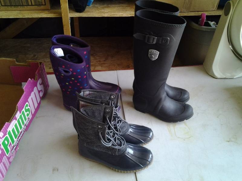 3 Pair Rain Boots Size 6