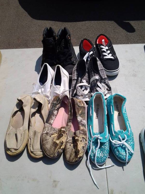 Lot Of Sneakers & Flats Size 56