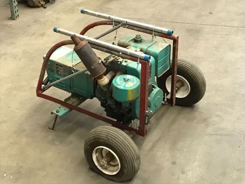 lot 34 image: Onan 5.0 GenSet 10HP Generator, 120...
