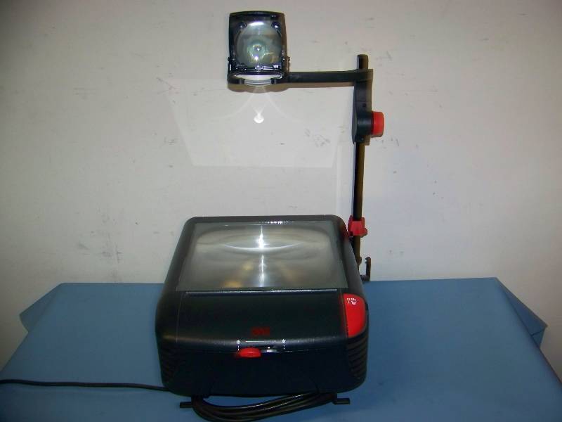 lot 98 image: 3M, Overhead Projector with Dual Bulb System