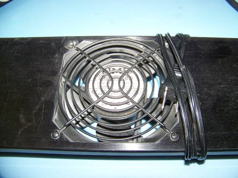 lot 101 image: Professional Rack Accessories