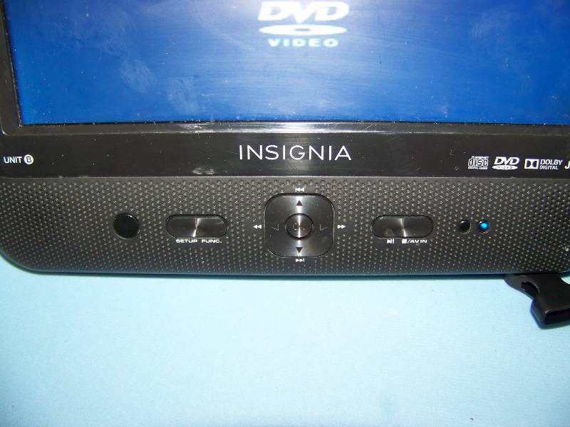 lot 65 image: (2) Insignia, 9, TFT-LCD, Portable DVD Players with Head Rest Mounts, Travel Bag and Cables