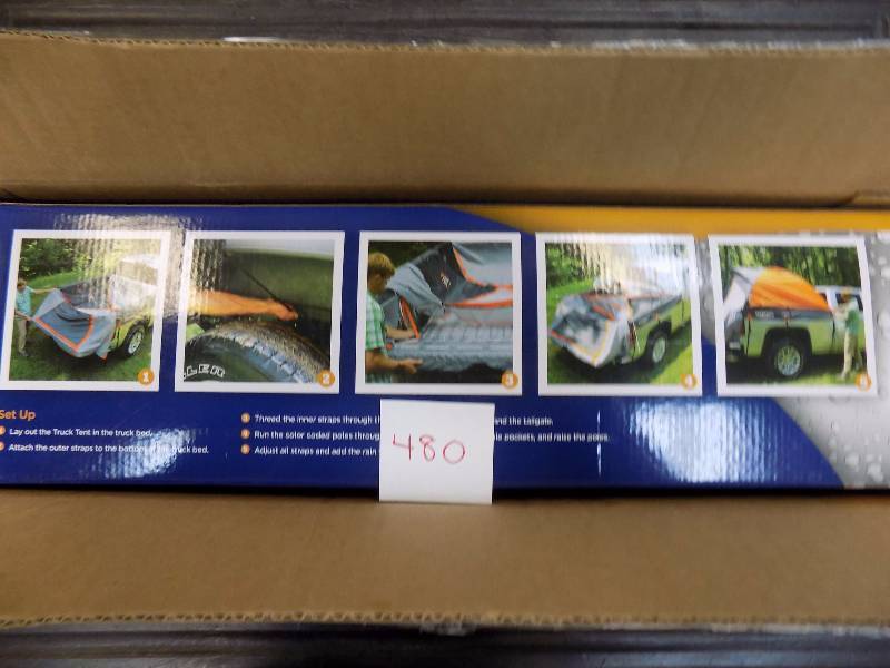 lot 480 image: Rightline Gear Compact-Size Bed Truck Tent