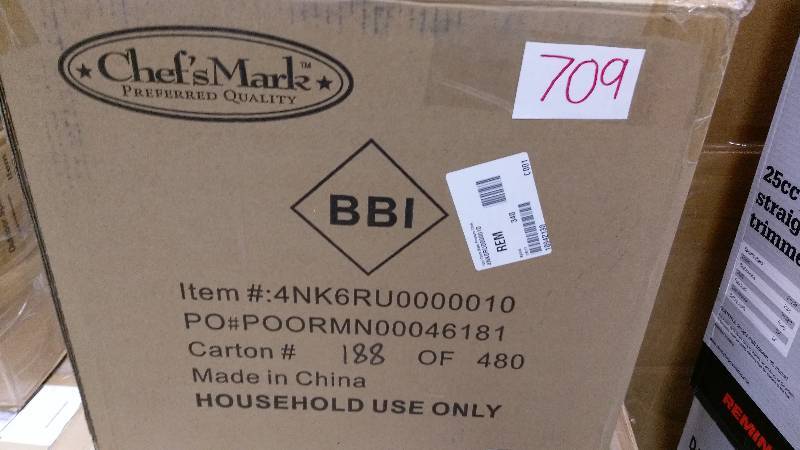 lot 709 image: Chefs Mark 10-Qt. Electric Pressure Cooker with Slow Cooker Function