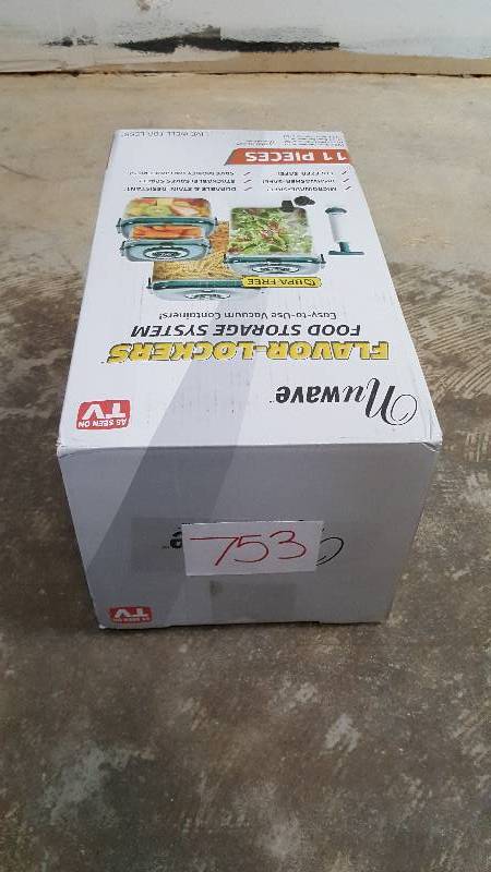 lot 753 image: NuWave Flavor Locker Deluxe 11-Pc. Food Storage Set