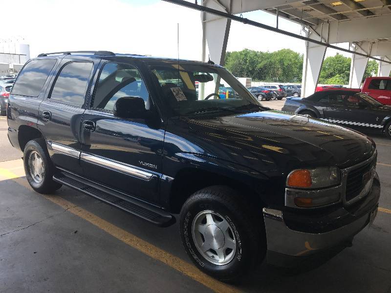 2005 GMC Yukon SLE 4x4