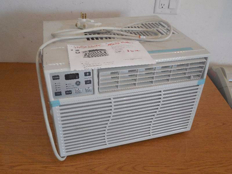 GE 6000 BTU 115-Volt Electronic Room Window Air Conditioner