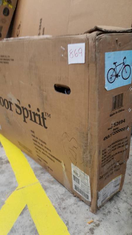 lot 869 image: Outdoor Spirit Airflex Mens 26 18-Speed Mountain Bike