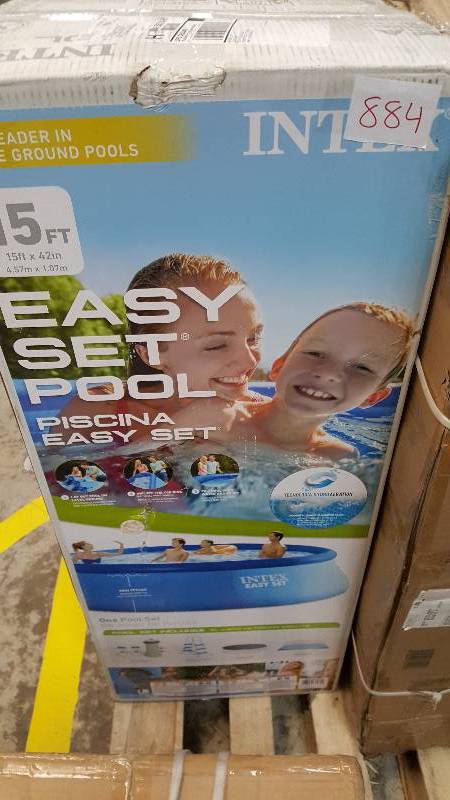 lot 884 image: Intex 15 x 42 Easy Set Pool
