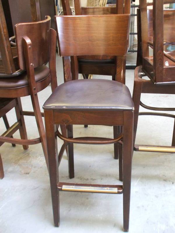 lot 805 image: WOODEN BARSTOOLS