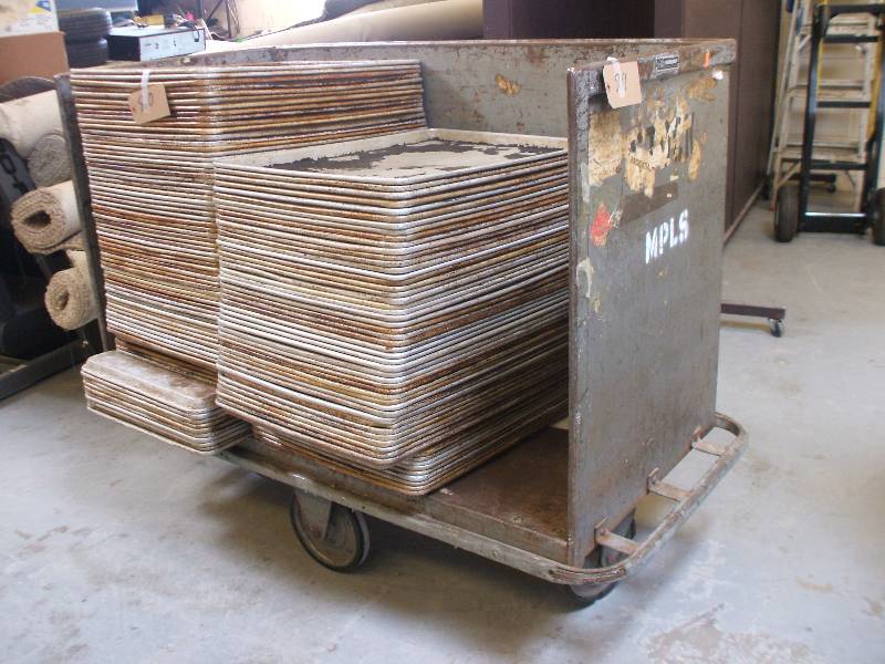 lot 811 image: ROLLING STEEL STOCK CART
