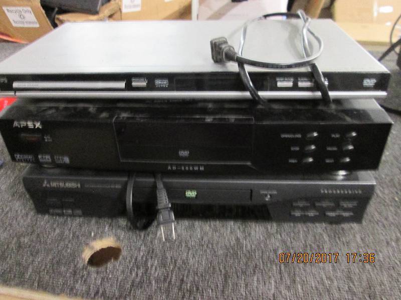 lot 208 image: 3 dvd players all tested and work ...