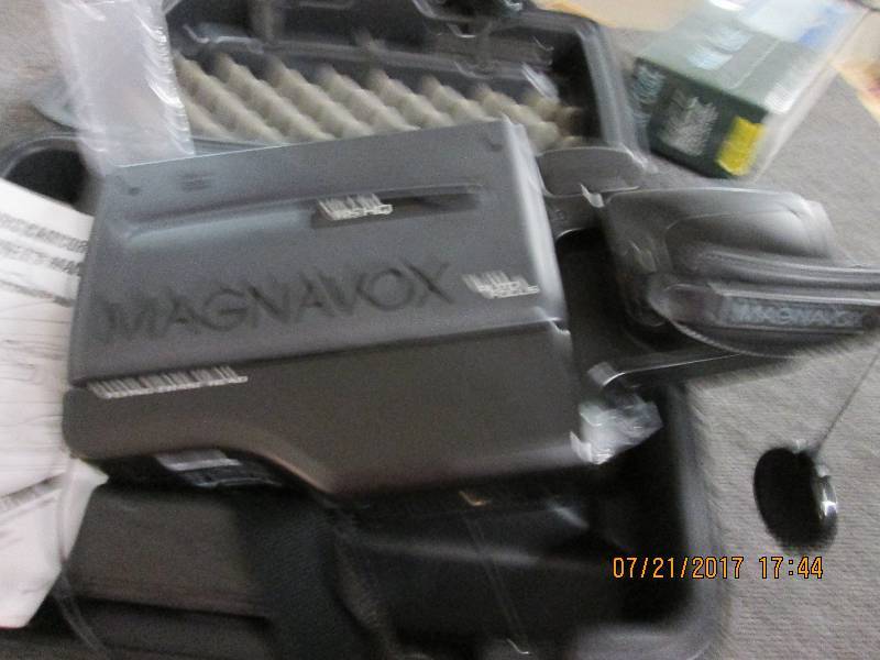 lot 239 image: magnavox vhs camcorder with case , ...