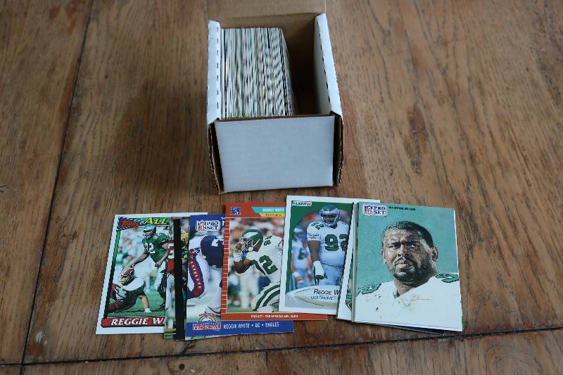 lot 120 image: 100 Reggie White cards...