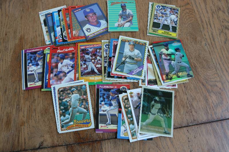 lot 123 image: 75 Paul Molitor cards...