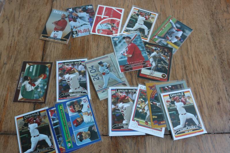 lot 127 image: 20 Albert Pujols cards...
