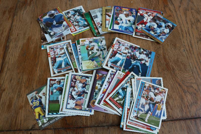 lot 133 image: 100 Warren Moon cards...