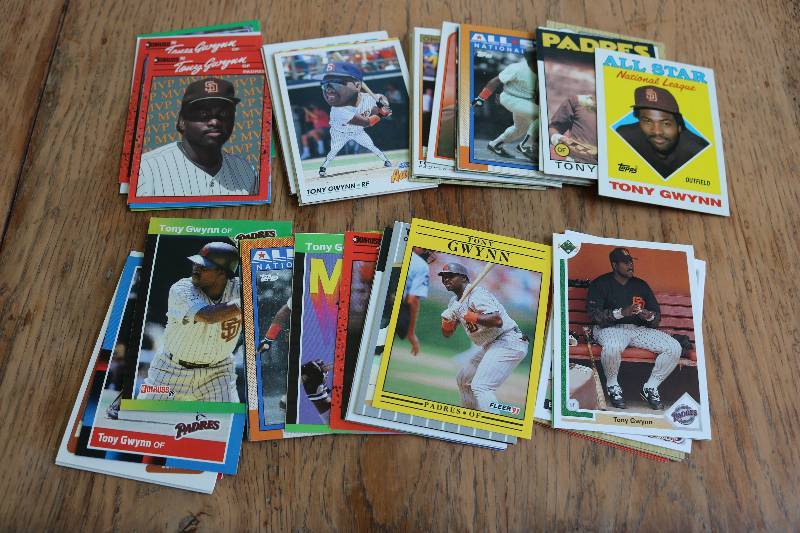 lot 145 image: 75 Tony Gwynn Cards...