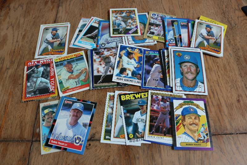 lot 160 image: 75 Robin Yount cards...