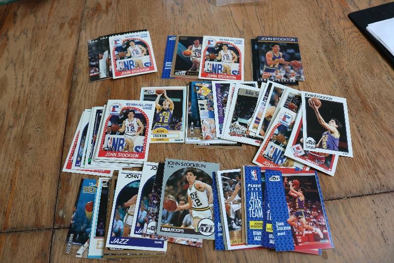lot 167 image: 100 john Stockton cards...