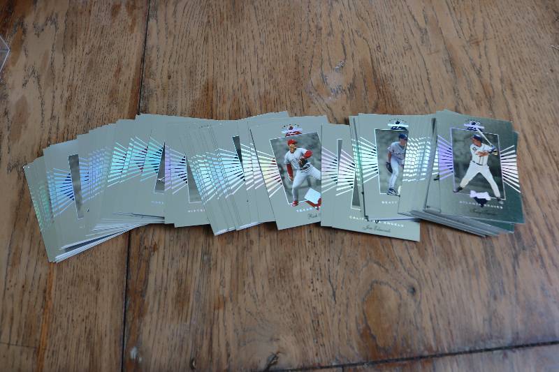 lot 190 image: Lot of 1994 leaf limited rookies...