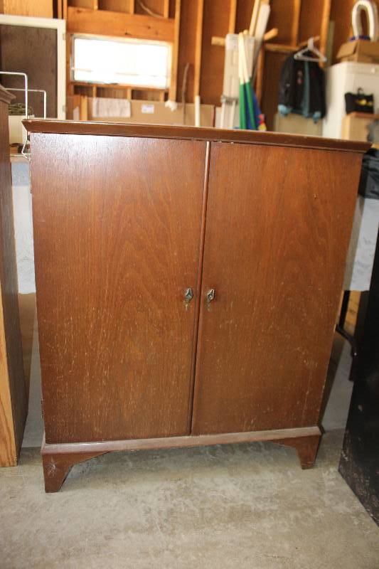 lot 39 image: 2-Door 2-Shelf Wood Entertainment Center