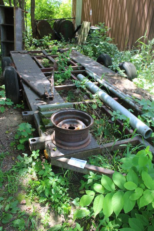 lot 6 image: 1972 Custom Built Dual Axle 4-Wheel Car Trailer
